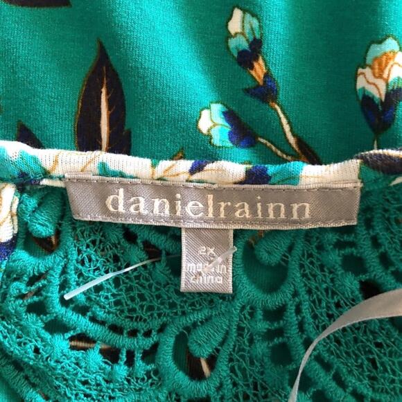 Daniel Rainn NWT Woman’s Fantine Green Floral Floral V Neck Crochet Lace Size 2X - Picture 9 of 13
